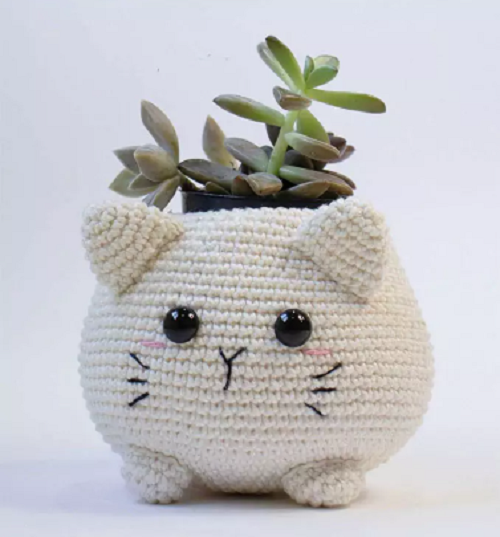 Kitty Amigurumi Succulent Holder Idea