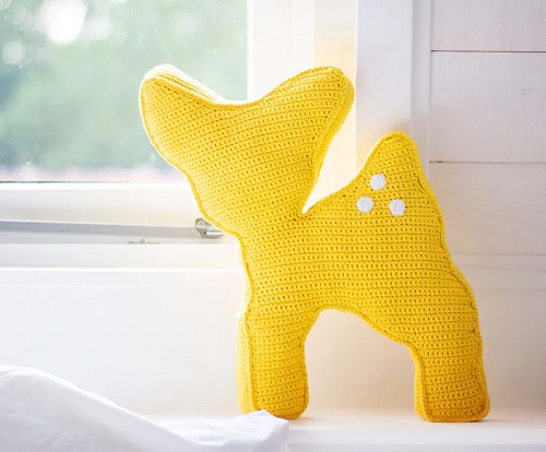 crochet deer pillow