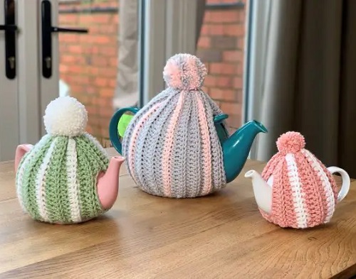 crochet teapot covers with pom pom pattern free