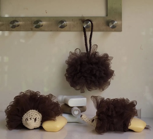 crocheted-echidna-oz-bath-buddies