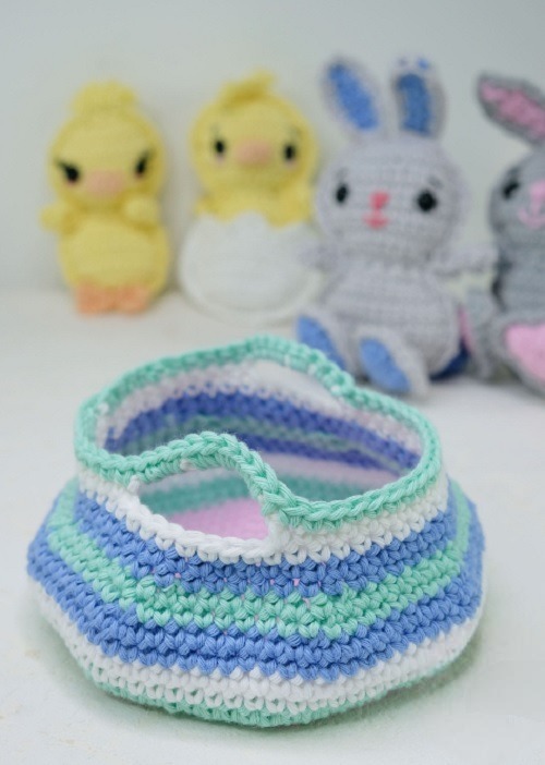 simple basket made of using left over yarn