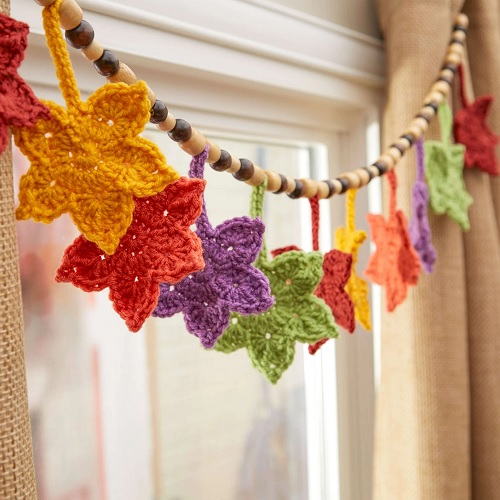 Crochet Fall Leafy Banner
