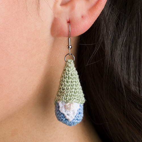 Easy and Cute Fall Earrings Crochet Patterns 2