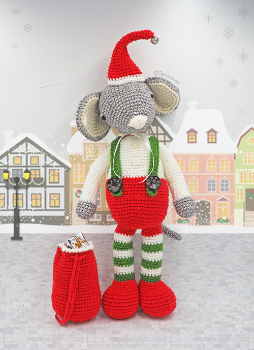 Christmas mouse crochet pattern