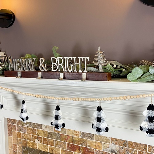 Buffalo Plaid Christmas Crochet Bunting