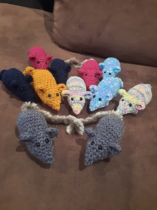 little crochet mouse