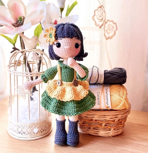 Emma Doll Free Crochet Pattern