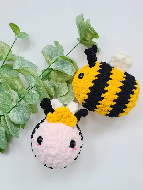 mini couple bees crochet pattern