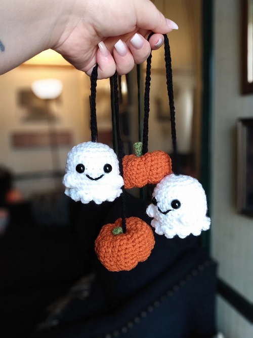 Ghostie Pumpkin Hanger