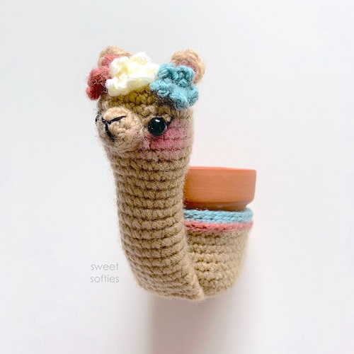 DIY Crochet Animal Plant Holder Ideas 5