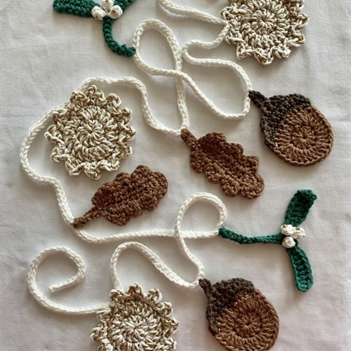 DIY Crochet Solstice Garland Idea
