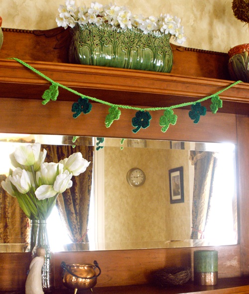 Free Crochet Shamrock Garland Pattern