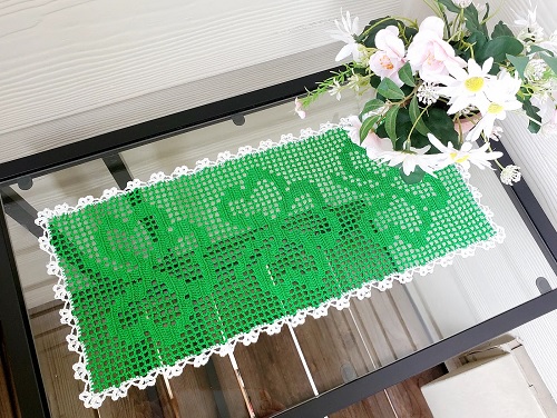 shamrock-table-runner