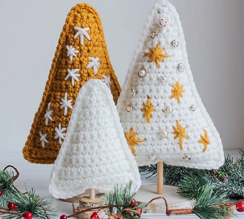 Easy and Cute Crochet Christmas Tree Patterns 3