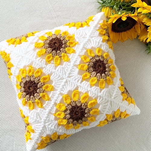 Sunflower Pillow Crochet Patterns 1