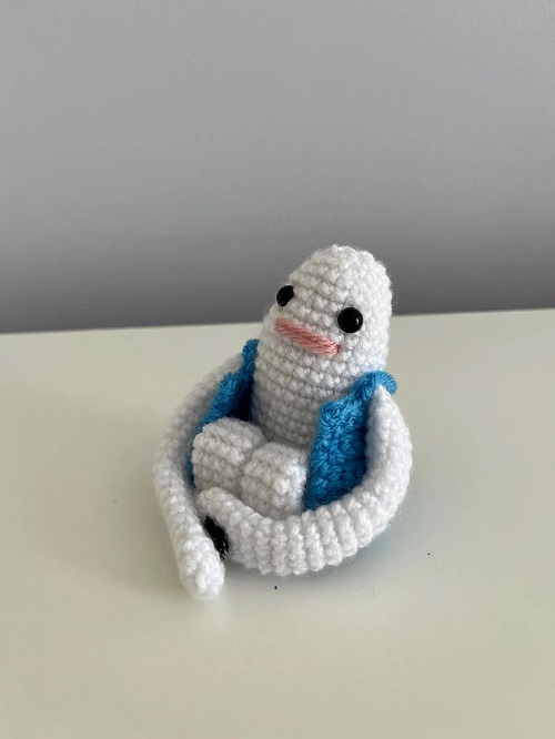 No-Sew Hugging Friend