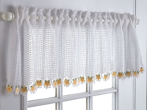 Daisy Trimmed Valance Curtain