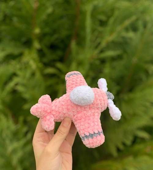 plush airplane crochet pattern