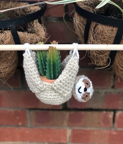 Crochet a Sloth Plant Holder