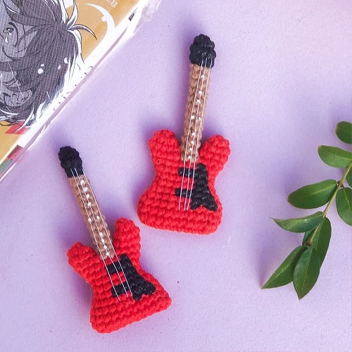 crochet electric guitar