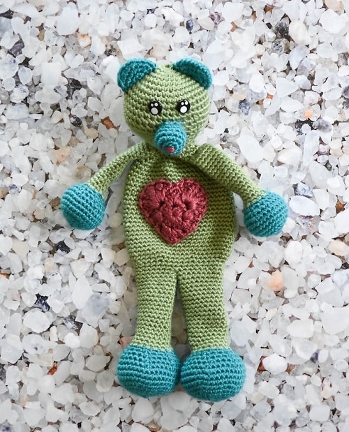 love-bear-snuggler-crochet-pattern