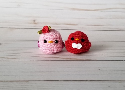 free-pattern-crochet-amigurumi-valentine-mochi-birds-felicia-and-frisco.html