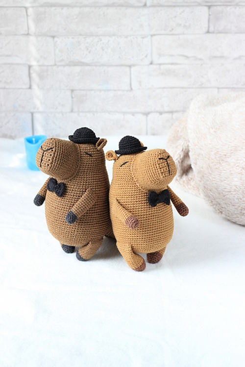 Mr. Capybara Crochet Pattern