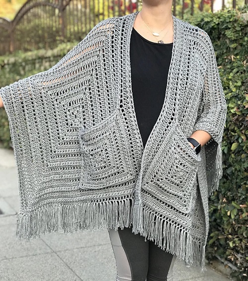 Easy and Cute Pocket Shawl Crochet Patterns 3