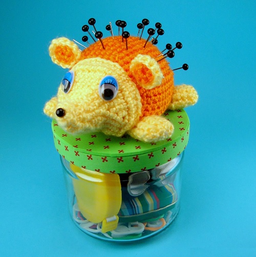 Hedgehog Pincushion Vessel