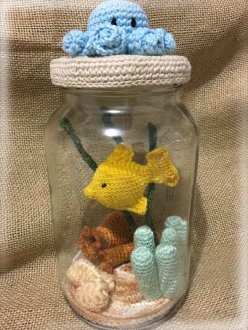 Yellow Fish In Bottle Aquarium‚