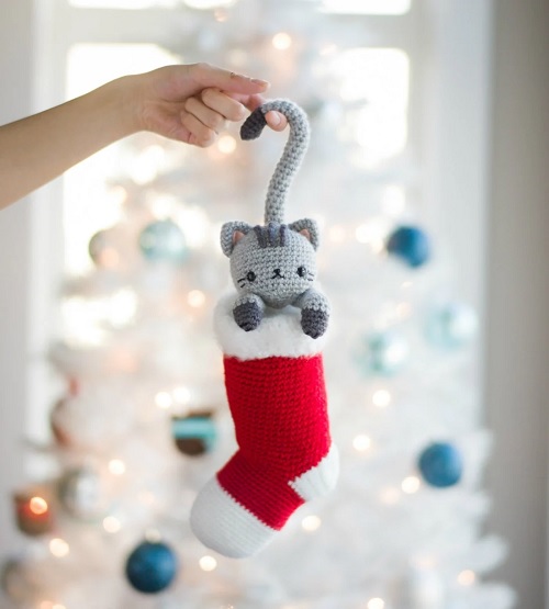 amigurumi christmas cat