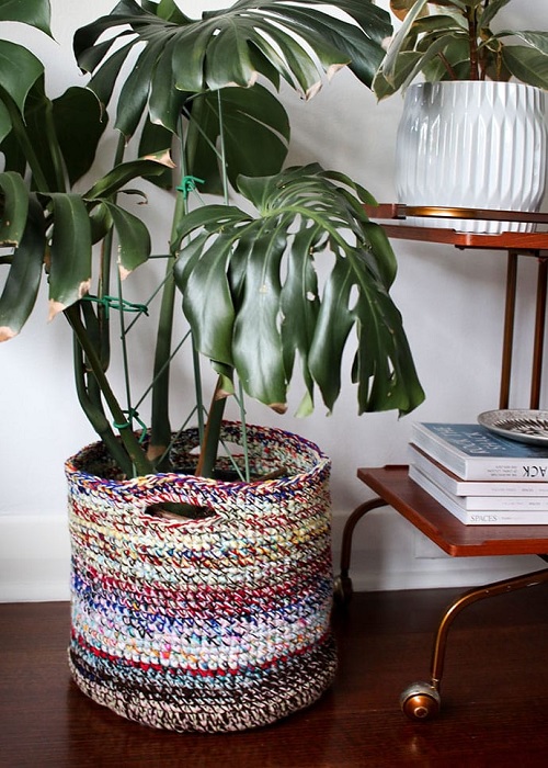 crochet-basket-scrap-yarn-projects