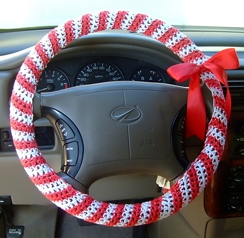DIY Crochet Steering Wheel Cover Ideas 3