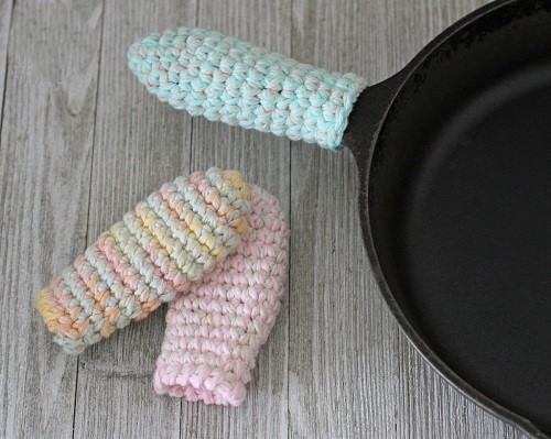 Sturdy Crocheted Cast Iron Handle Covers