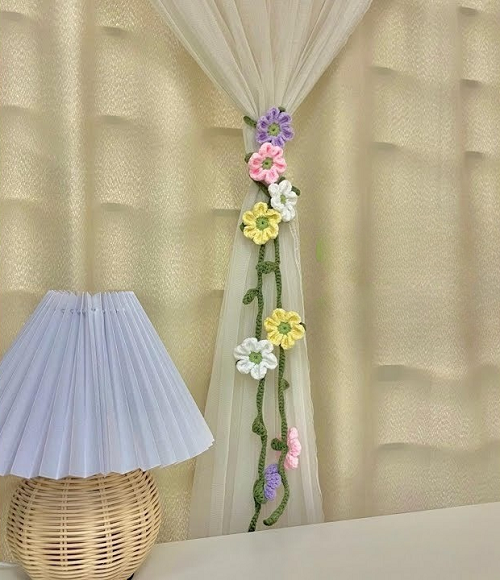 Garland Curtain Tie Back