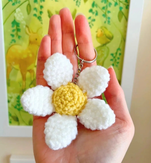 No-Sew Crochet Flower Keychain