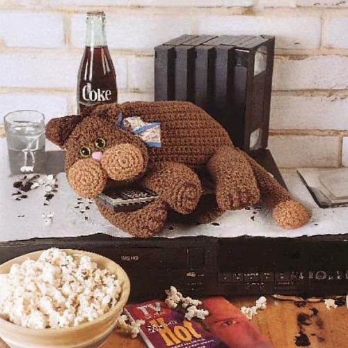 Crochet Kitty Remote Guardian