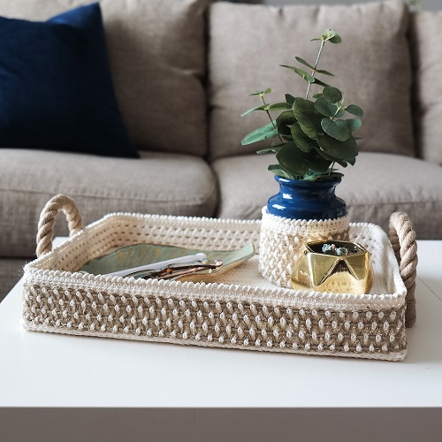 The Cozy Knot Basket Tray Set
