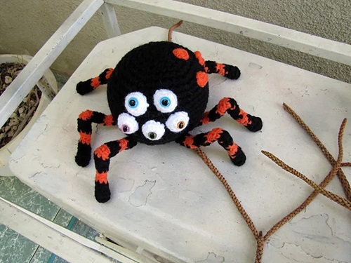 Halloween Spider Amigurumi Free Crochet Pattern
