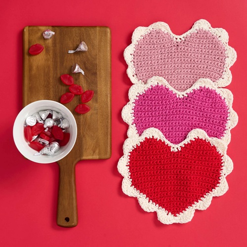 Free Lily Retro Valentine Crochet Dishcloth Pattern, Red