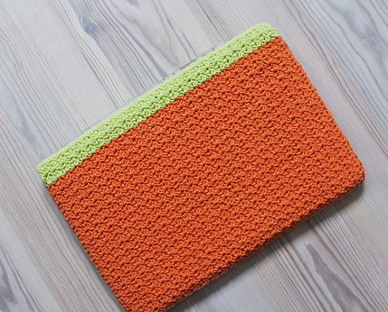 DIY‚ Crochet Laptop Cases and Sleeves 9