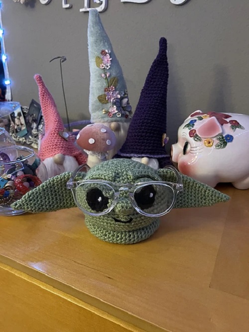 Easy and Cute Crochet Eyeglass Holder Patterns 3
