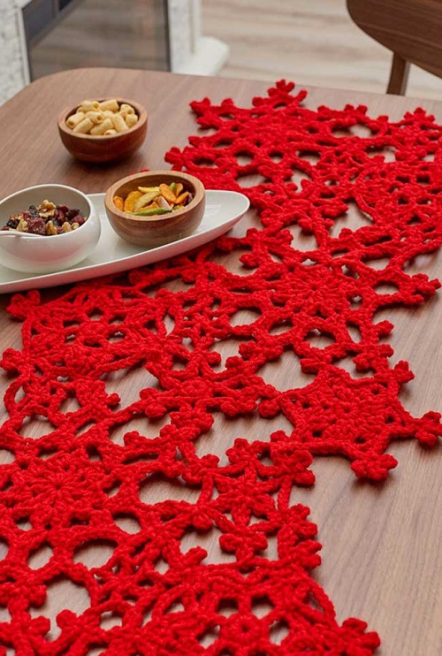 Red Snowflake Table Runner Crocheted Pattern