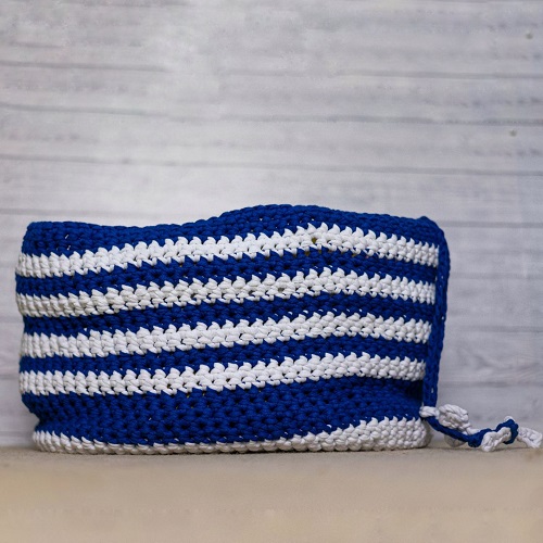 free-crochet-pattern-nautical-laundry-basket-