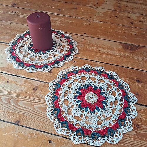 Christmas Poinsettia Doily