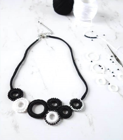 Black and White Beaded Ring Necklace