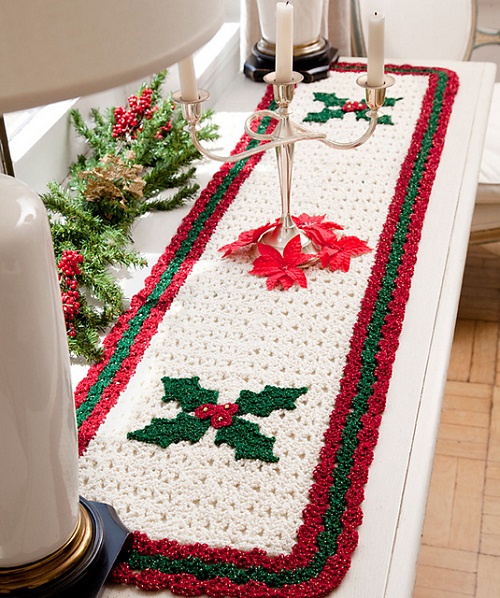 Easy and Cute Christmas Table Runner Crochet Patterns 2