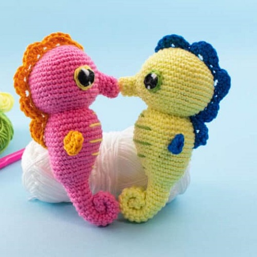 Seahorse Amigurumi Free Crochet Patterns1