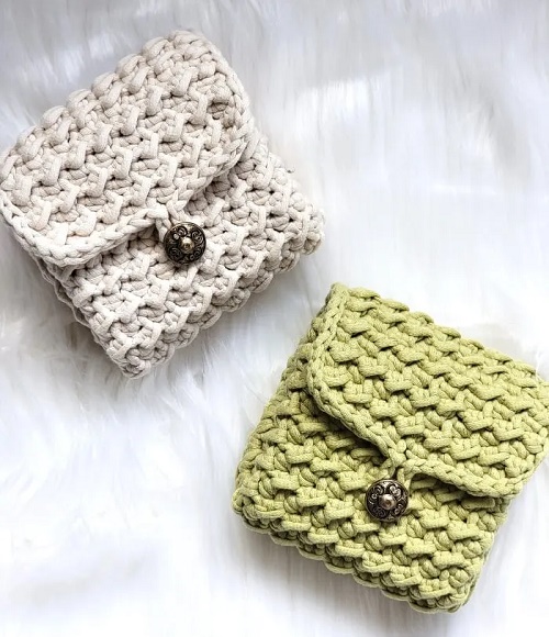 DIY Tri-fold Crochet Wallet