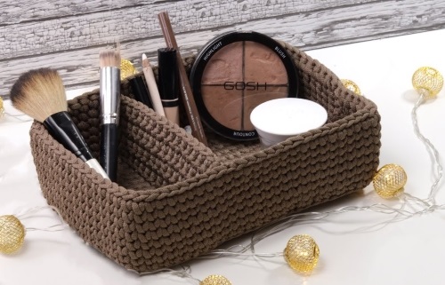 Crochet Makeup Brush Holder Basket with Dividers